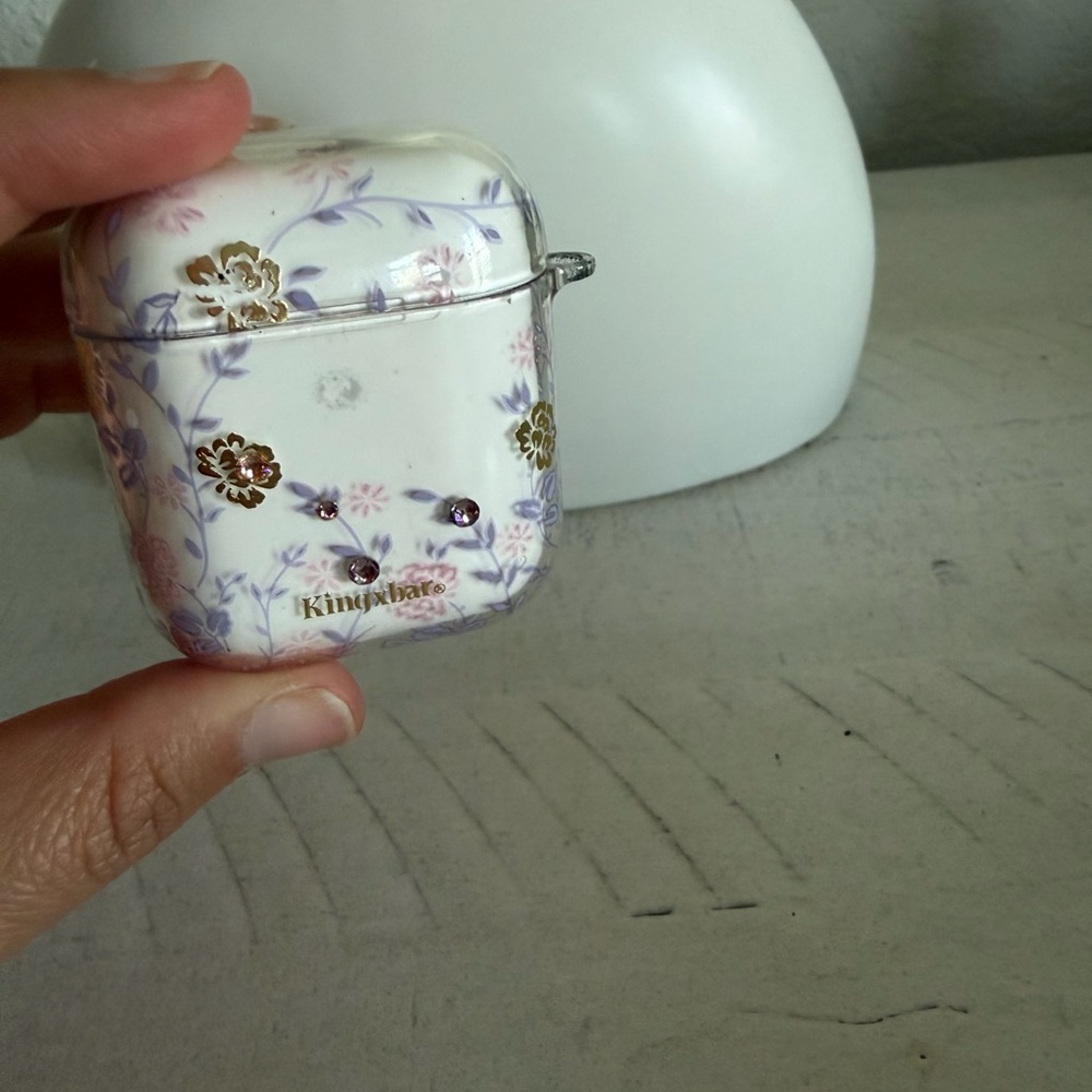 Apple AirPods - Picture 5 of 6
